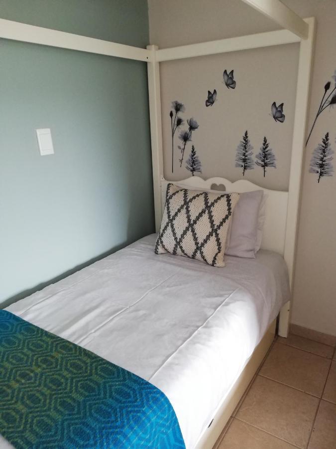 Mahogany Villa Guesthouse - Solar Ballito Luaran gambar