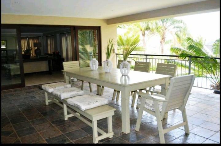Mahogany Villa Guesthouse - Solar Ballito Luaran gambar